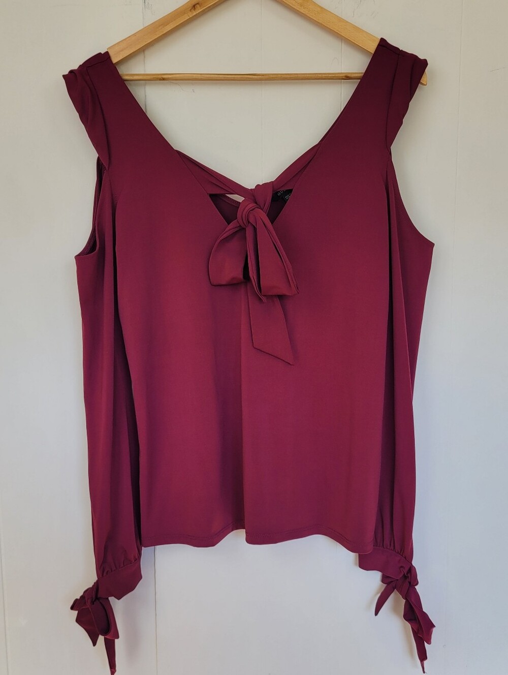 Guess Small Berry Cold Shoulder Tie Neck Blouse